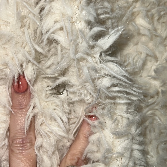 Tacera Faux Fur/Sherpa Cropped Jacket - Picture 4 of 7